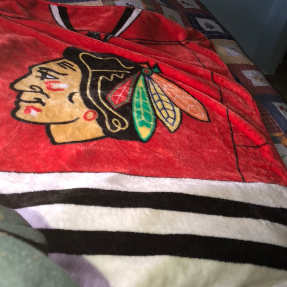 Blackhawks fleece blanket